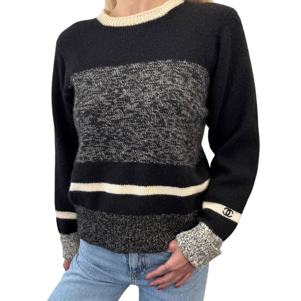 CHANEL Vintage CC Logo Sweater #44 Knit Top Black Gray Cashmere [105669]